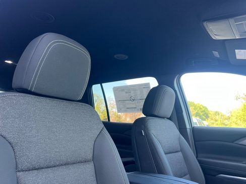 New 2026 Chevrolet Traverse LT w/ Driver Confidence Package image 14