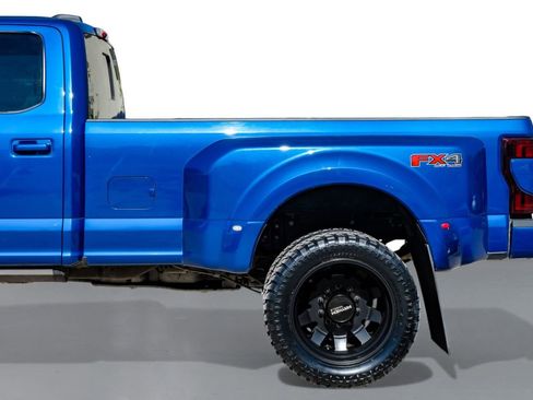 Used 2022 Ford F450 Platinum w/ FX4 Off-Road Package image 12