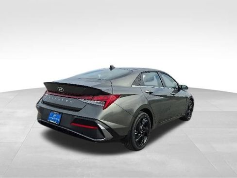 New 2026 Hyundai Elantra SEL Sport Premium w/ Cargo Package FWD image 5