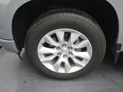 Used 2024 Chevrolet Silverado 1500 Custom RWD image 9