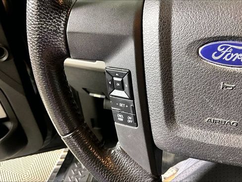 Used 2012 Ford F150 Lariat w/ Lariat Chrome Pkg RWD image 14