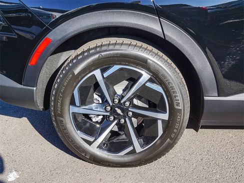 New 2026 Chevrolet Equinox EV LT image 8