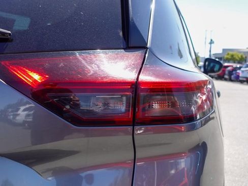 Used 2023 Nissan Rogue S AWD/4WD image 6