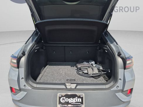 Used 2024 Volkswagen ID.4 Pro RWD image 29