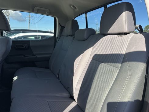 Used 2023 Toyota Tacoma 4x4 Double Cab image 12