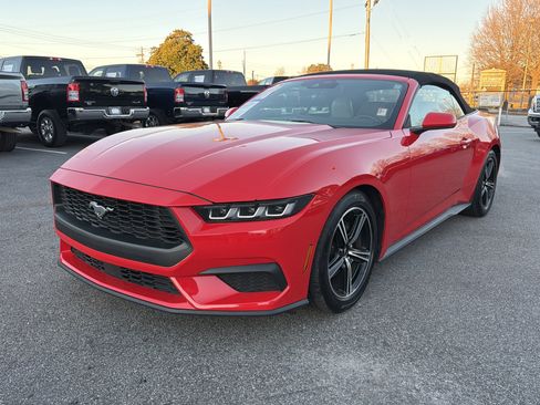 Used 2024 Ford Mustang Premium image 2