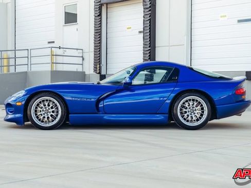 Used 1997 Dodge Viper GTS RWD image 42