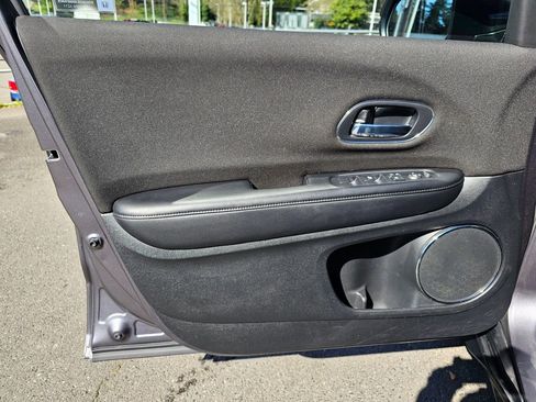 Used 2017 Honda HR-V EX image 22