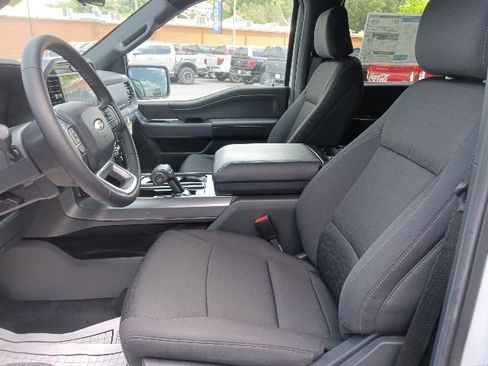 New 2026 Ford F150 XLT w/ XLT Black Appearance Package AWD/4WD image 15