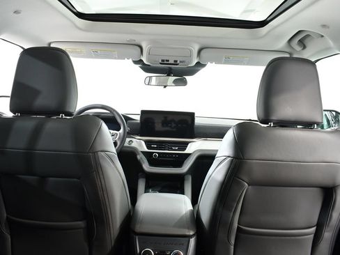 New 2026 Ford Explorer Active AWD/4WD image 17