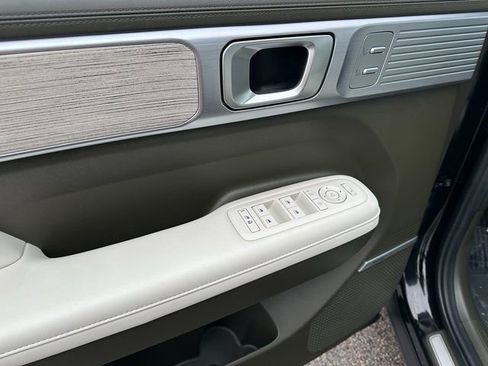 Used 2024 Hyundai Santa Fe Calligraphy image 25