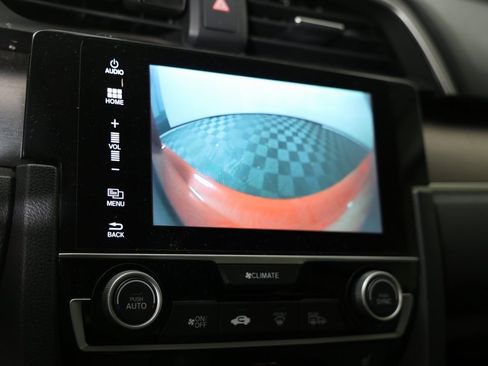 Used 2018 Honda Civic EX-T image 5