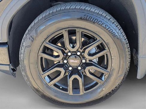 Used 2022 GMC Sierra 1500 Elevation image 21