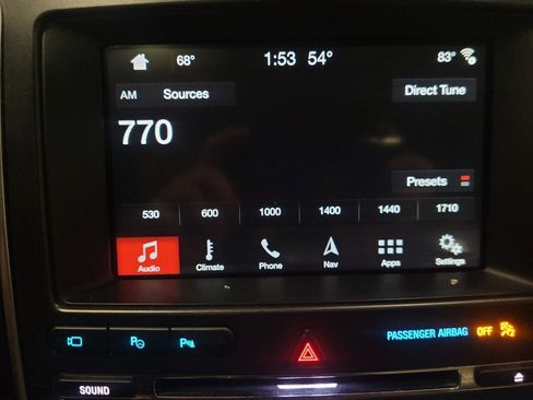 Used 2018 Ford Explorer Platinum AWD/4WD image 22