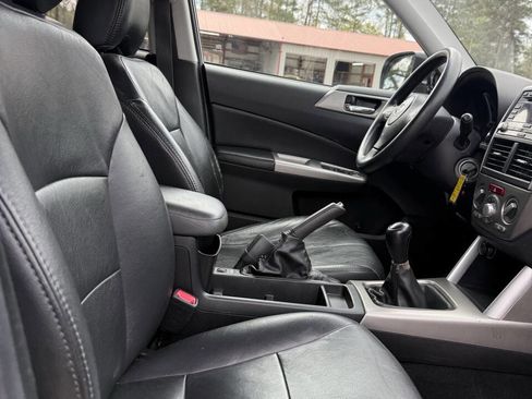 Used 2010 Subaru Forester 2.5X Premium image 27
