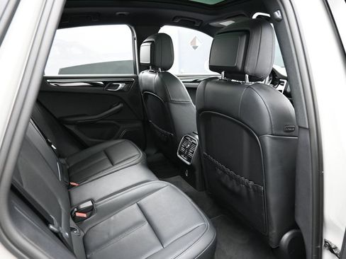 Certified 2023 Porsche Macan Turbo AWD/4WD image 27