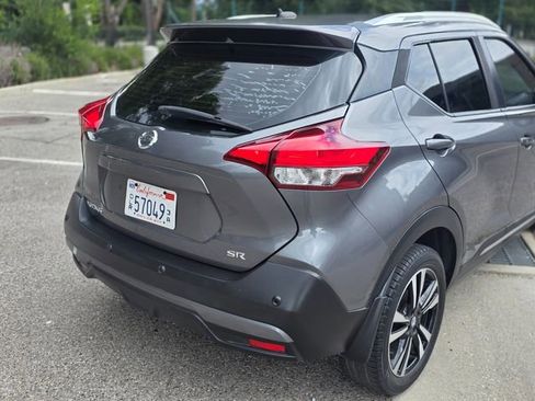 Used 2020 Nissan Kicks SR w/ SR Premium Package FWD image 7