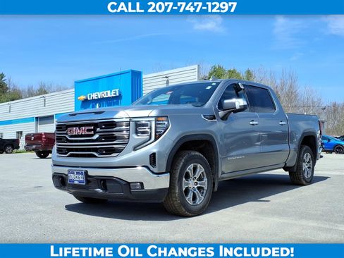 Used 2025 GMC Sierra 1500 SLT AWD/4WD image 1