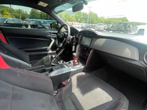Used 2016 Scion FR-S RWD image 15