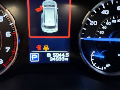 Used 2022 Subaru Ascent Touring w/ Popular Package #2A image 9