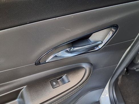 Used 2022 Buick Encore Preferred w/ Safety Package image 20