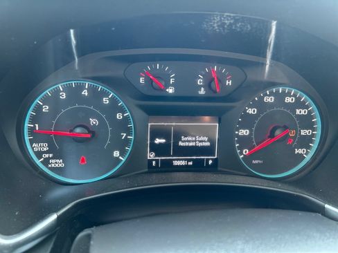 Used 2018 Chevrolet Equinox LT FWD image 24