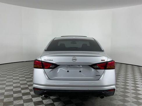 Used 2024 Nissan Altima 2.5 SR w/ SR Premium Package AWD/4WD image 6