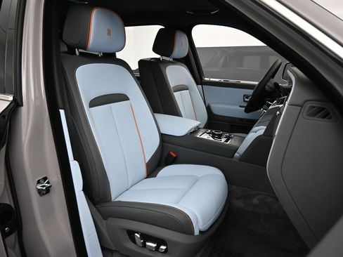 New 2026 Rolls-Royce Cullinan image 32