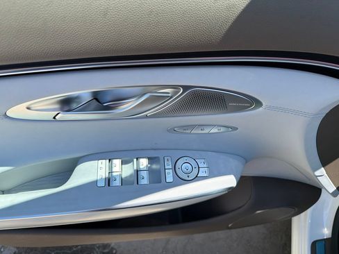 New 2026 Genesis GV70 2.5T Advanced AWD/4WD image 15