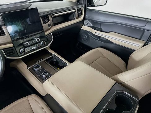 Certified 2024 Ford Expedition Limited AWD/4WD image 11