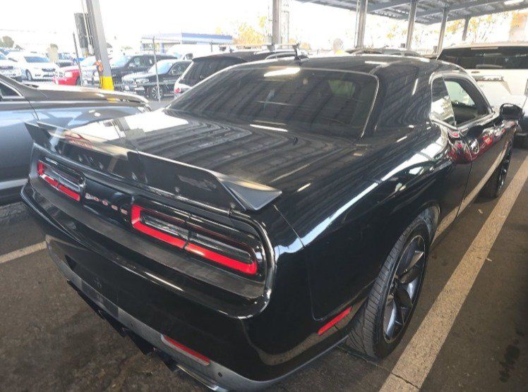 Used 2019 Dodge Challenger R/T Scat Pack RWD image 2