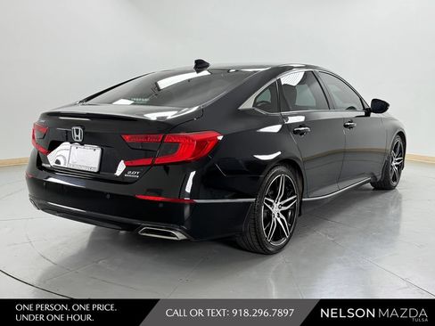 Used 2022 Honda Accord Touring image 6