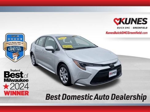 Used 2025 Toyota Corolla LE image 1