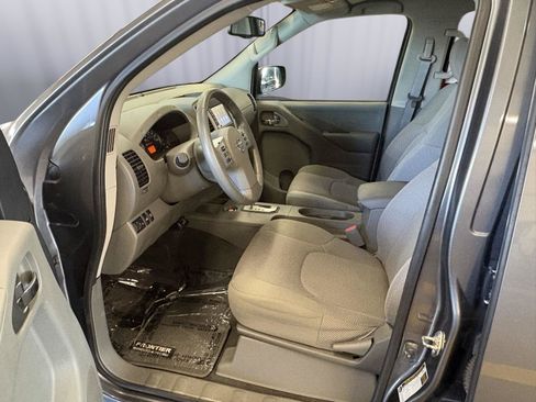 Used 2020 Nissan Frontier SV w/ Midnight Edition Floor Mats AWD/4WD image 22