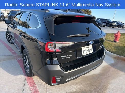 Used 2022 Subaru Outback Premium image 4