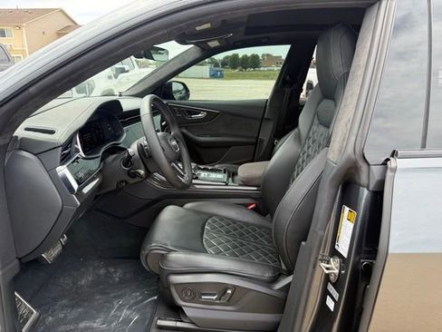 Used 2022 Audi SQ8 Prestige w/ Prestige Package AWD/4WD image 9