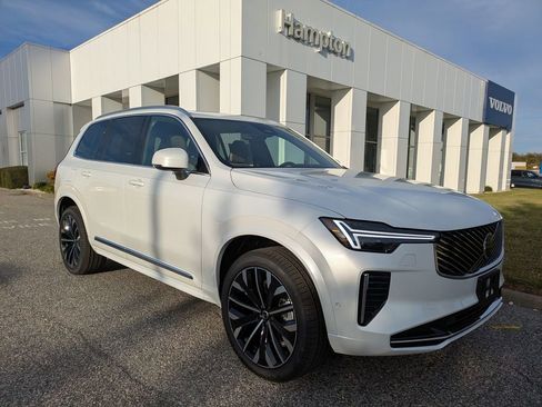 New 2026 Volvo XC90 B5 Ultra AWD/4WD image 2