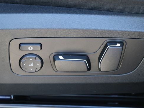 Certified 2025 BMW X3 xDrive30i w/ Convenience Package image 28