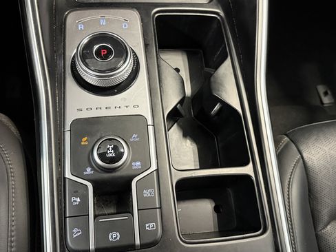 Used 2022 Kia Sorento S AWD/4WD image 12
