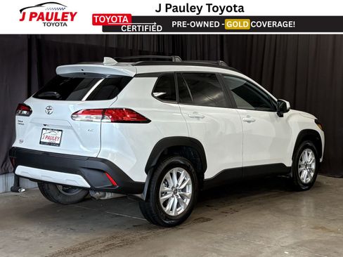 Certified 2024 Toyota Corolla Cross LE image 28