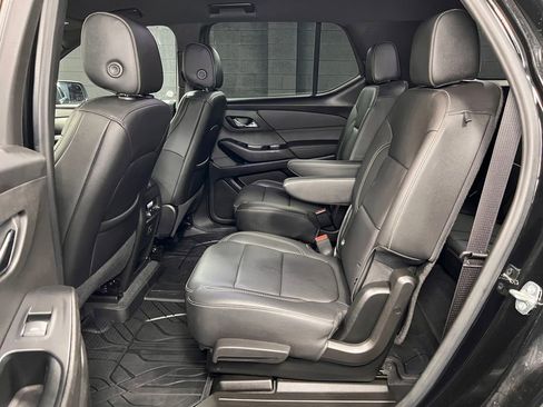 Used 2023 Chevrolet Traverse LT w/ LPO, Floor Liner Package image 21
