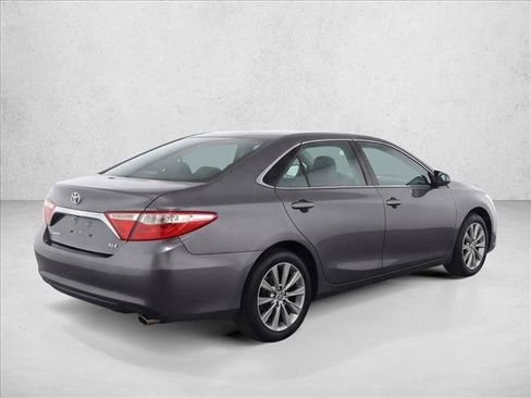 Used 2016 Toyota Camry XLE image 7