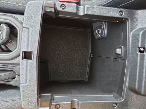 Used 2025 Jeep Wrangler Willys image 19