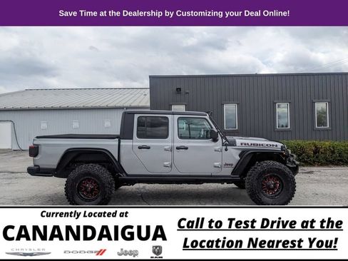 Used 2020 Jeep Gladiator Rubicon w/ Dual Top Group AWD/4WD image 5
