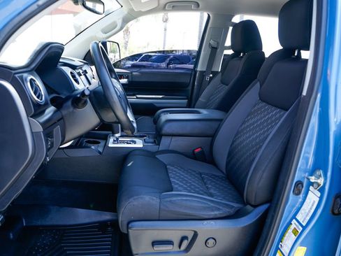 Used 2019 Toyota Tundra SR5 w/ SR5 Upgrade Package AWD/4WD image 16