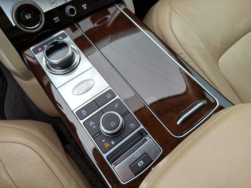 Used 2022 Land Rover Range Rover Westminster Edition image 25