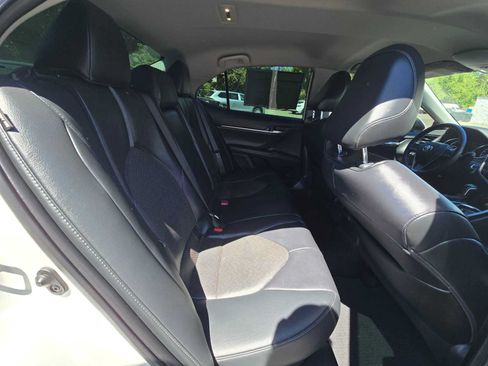 Certified 2021 Toyota Camry XLE FWD image 12
