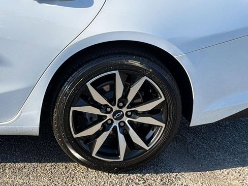 Certified 2022 Chevrolet Malibu RS w/ LPO, Convenience Package 1 FWD image 9