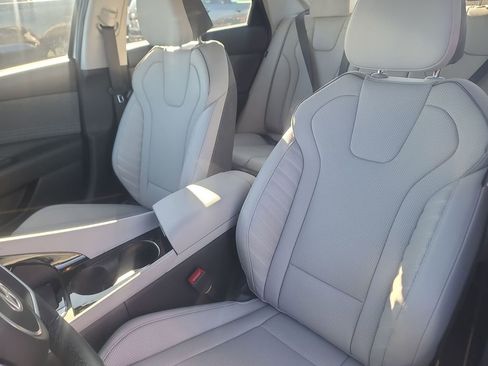 New 2026 Hyundai Elantra Limited FWD image 13