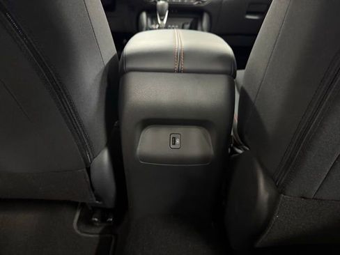 New 2025 Nissan Sentra SR image 13